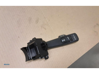 Ручка стеклоочистителей    Volvo V50