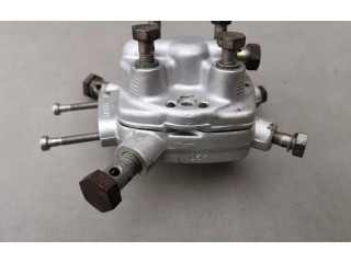 Топливная рампа 0438101039 Audi 80 90 B3