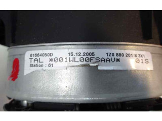 Подушка безопасности водителя 1Z0880201S Skoda Octavia Mk2 (1Z)