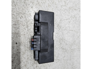 Pojistková skříňka A2105400372 Mercedes-Benz E W210 1999