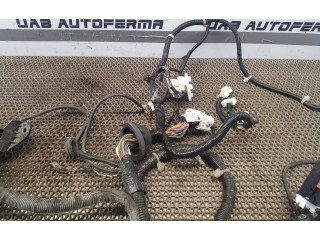 Pojistková skříňka 284b71by0a Nissan Murano Z51 2010