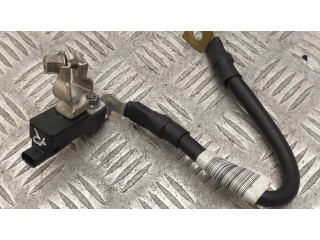 Минусовый провод (аккумулятора)