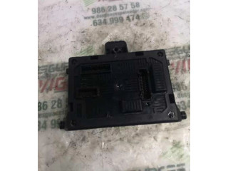 Блок комфорта 8201054128 Renault Clio III