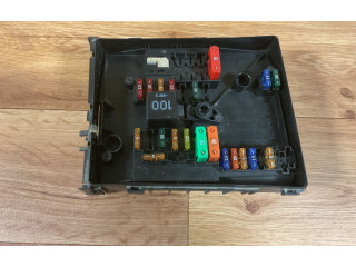 Блок предохранителей 1K0937125C, 017183073   Volkswagen Caddy    