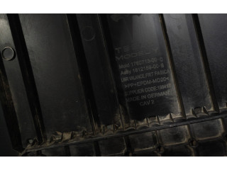 Přístrojová deska Tesla Model Y 2020 176071300C