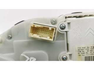 Панель приборов 9805976080, 9805969780 Peugeot 2008 I