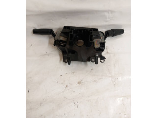 Ручка стеклоочистителей 17D682 Mazda 3 I