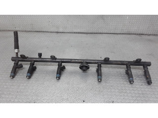 Топливная рампа 04854181 Jeep Grand Cherokee (WJ) 4.0