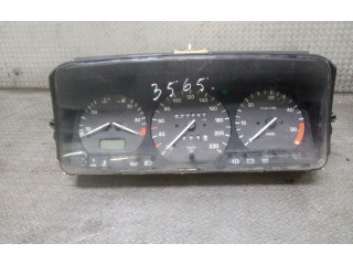 Панель приборов 5220032310, 6160593040   Volkswagen PASSAT B4       