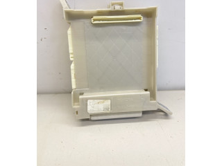 Pojistková skříňka 8273030L50 Lexus GS 250 350 300H 450H 2014