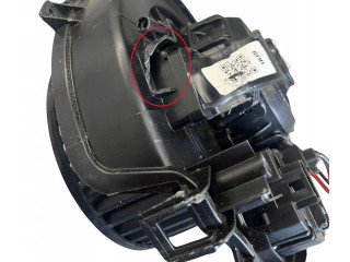 Вентилятор печки 5WC819021, CZ0160601500 Volkswagen Golf VIII