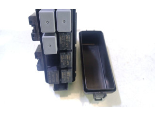 Блок предохранителей    Honda HR-V    