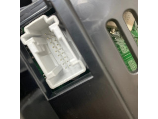 Přístrojová deska Mercedes-Benz GLK (X204) 2012 2049001109, A2049001109