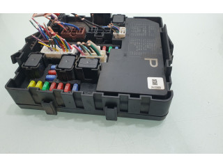 Блок комфорта Nissan Navara D40