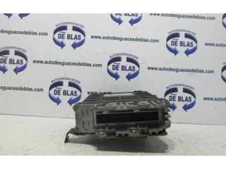 Блок управления двигателя 037906025J Volkswagen Golf III