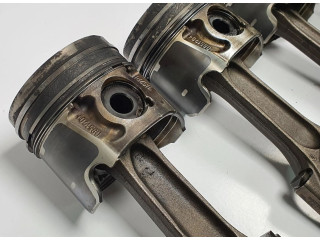  Поршень с шатуном  085190  Volvo V50  