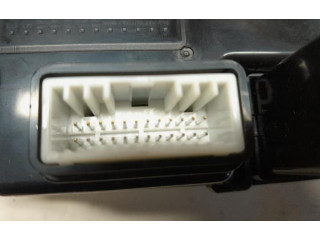 Дисплей    937001K800, 945101K000   Hyundai ix20