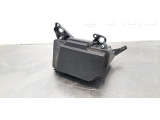 Блок предохранителей  A2135400024   Mercedes-Benz EQC    