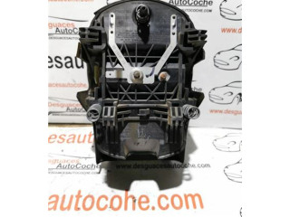 Přístrojová deska Nissan Pathfinder R51 2006