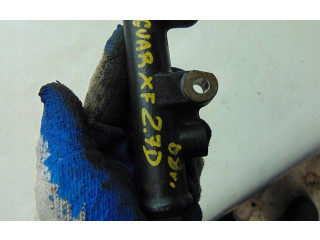 Топливная рампа    Jaguar XF X250  