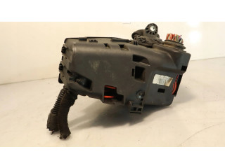 Блок предохранителей     Volvo V70    