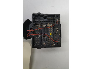 Ручка стеклоочистителей 8201168003 Dacia Logan II