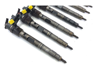 Vstřikovač    Audi A8 S8 D3 4E     