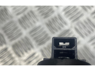 Форсунка 038130073AG Skoda Octavia Mk2 (1Z)