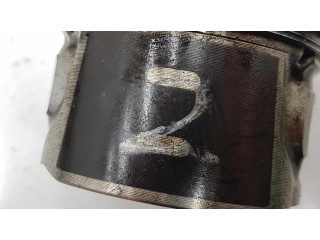 Píst 2170596, 7M5Q6200AF   Ford Focus C-MAX  pro benzínový motor 1.6  