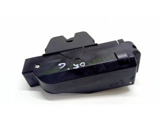 Замок задней крышки