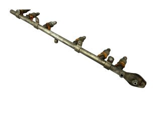 Топливная рампа Jeep Cherokee XJ для двигателя AMC 242 High Output