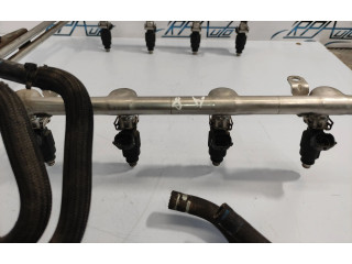 Vstřikovací lišta 077133681AA Audi A8 S8 D3 4E