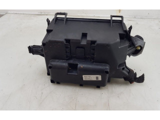 Блок предохранителей     Opel Meriva B    