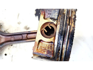 Píst Subaru B9 Tribeca pro benzínový motor 3.0