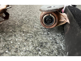 Боковая подушка безопасности    Chevrolet Camaro