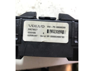 Блок предохранителей 30679527, 08696098 Volvo XC90