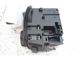 Ручка стеклоочистителей 88103009359   Renault Clio III