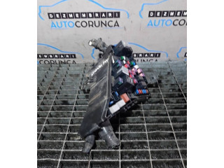 Блок предохранителей    Subaru Forester SH    