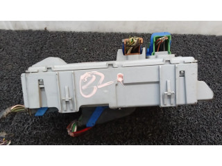 Блок предохранителей 00518762470   Ford Ka    