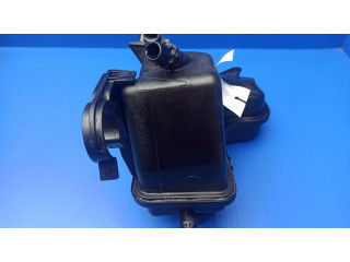 Расширительный бачок охлаждающей жидкости    