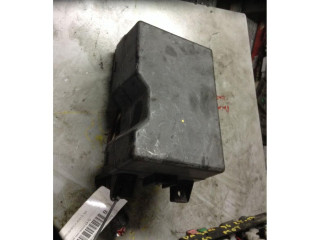   Pojistková skříňka    Mitsubishi Pajero 1990