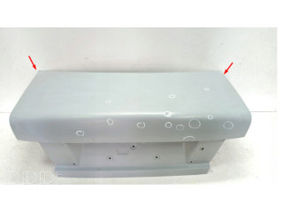 Задняя крышка (багажника)