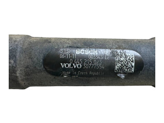 Топливная рампа 30777554, 003343L2 Volvo V70