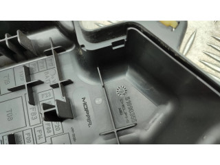 Блок предохранителей     Fiat 500L    