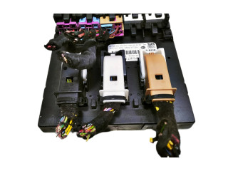 Pojistková skříňka Řídící jednotka BSM 8P0907063H   Audi TT TTS Mk2 2010