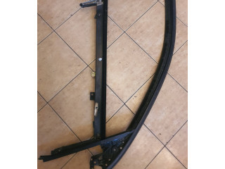 Передняя рамка дверного стекла 8E0837630 Audi A4 S4 B6 8E 8H