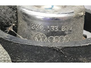 Топливная рампа 032133319   Volkswagen Golf III  