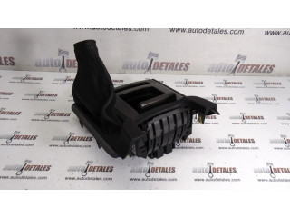 Передний держатель чашки