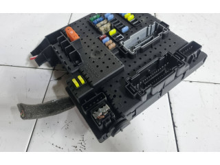 Pojistková skříňka 30728512, 28017881 Volvo S80 2005