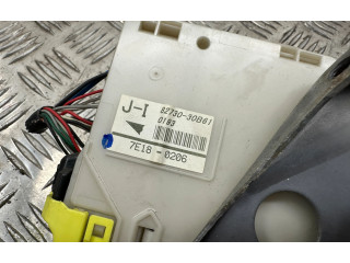 Pojistková skříňka 8273030B61 Lexus GS 300 350 430 450H 2008